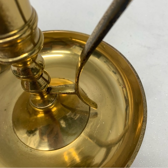 Vintage Brass Chamber Candle Holder Large Drip Tray Handle - Picture 5 of 10
